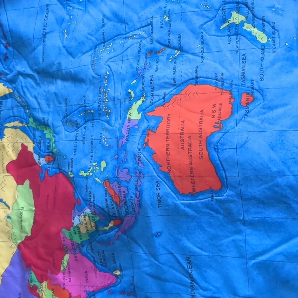 World Map Quilt - Picture 2 of 6